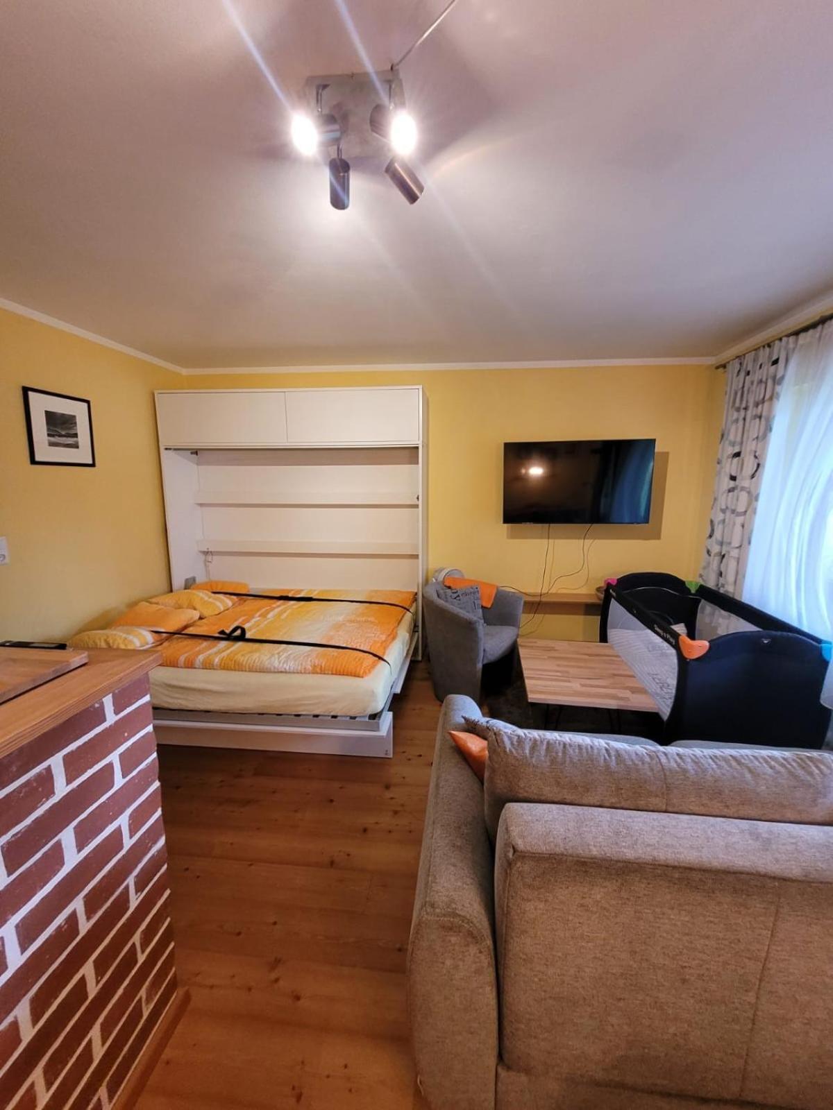 Schnuckeliges Appartement In Prien Am Chiemsee Eksteriør bilde