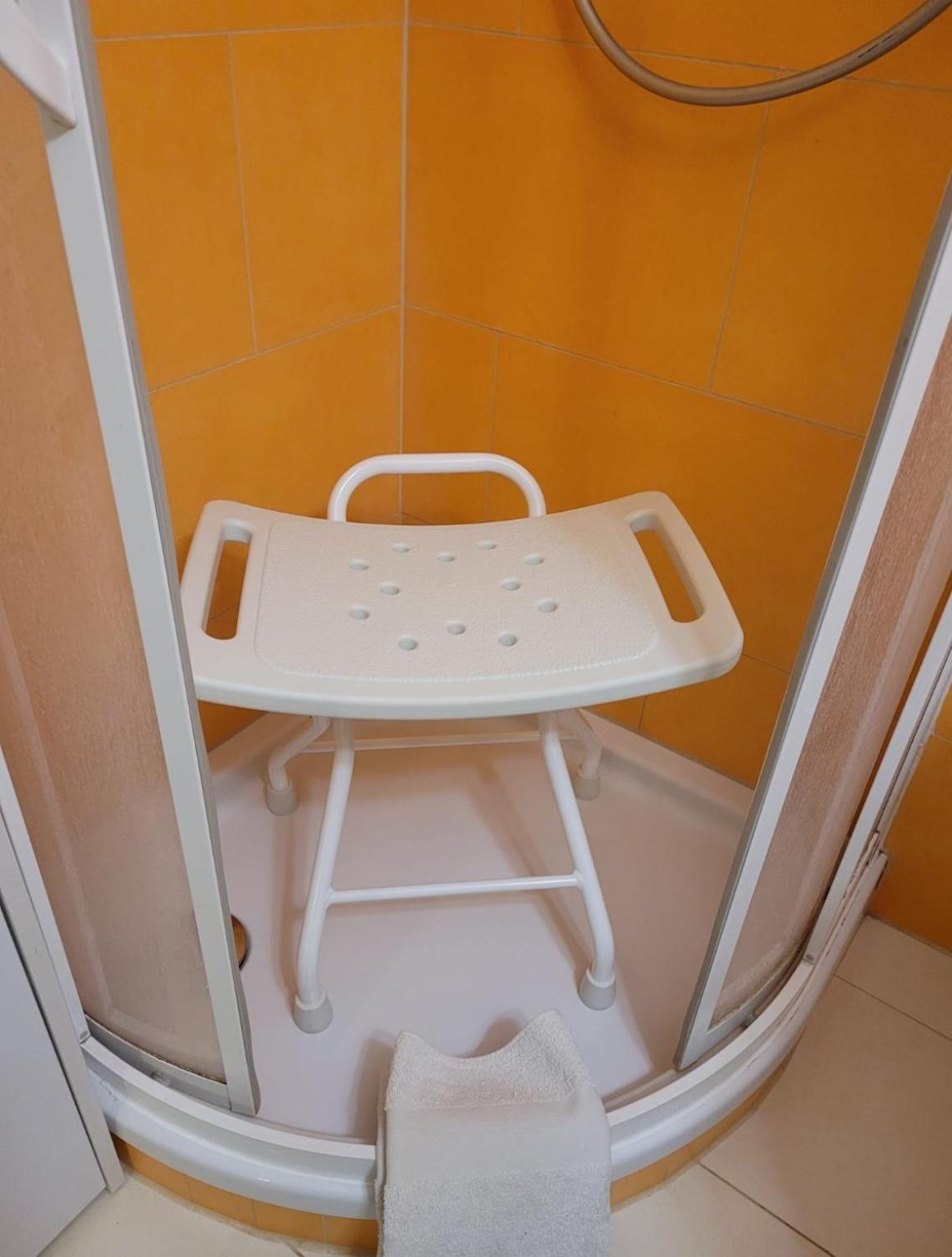 Schnuckeliges Appartement In Prien Am Chiemsee Eksteriør bilde